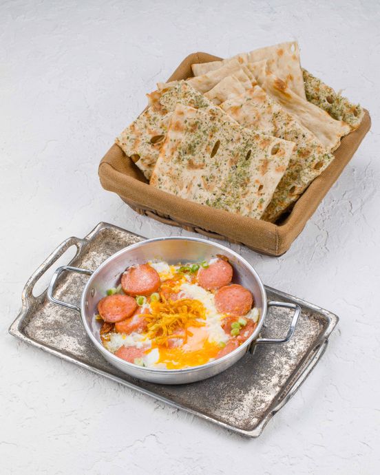 سوسيس تخم مرغ|fried eeg with sousage