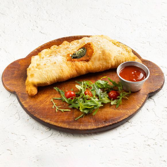 کلزونه پنیر و اسفناج سرخ‌شده | Fried cheese & spinach Calzone