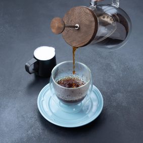 فرنچ پرس با شیر | French Press With Milk