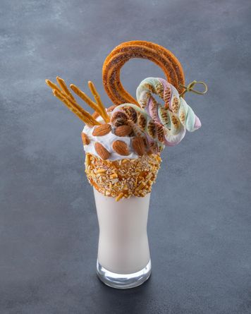 فریک چوروس شیک|freak churros shake