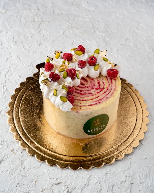 پسته و رزبرى رول كيك | pistachio raspberry roll cake